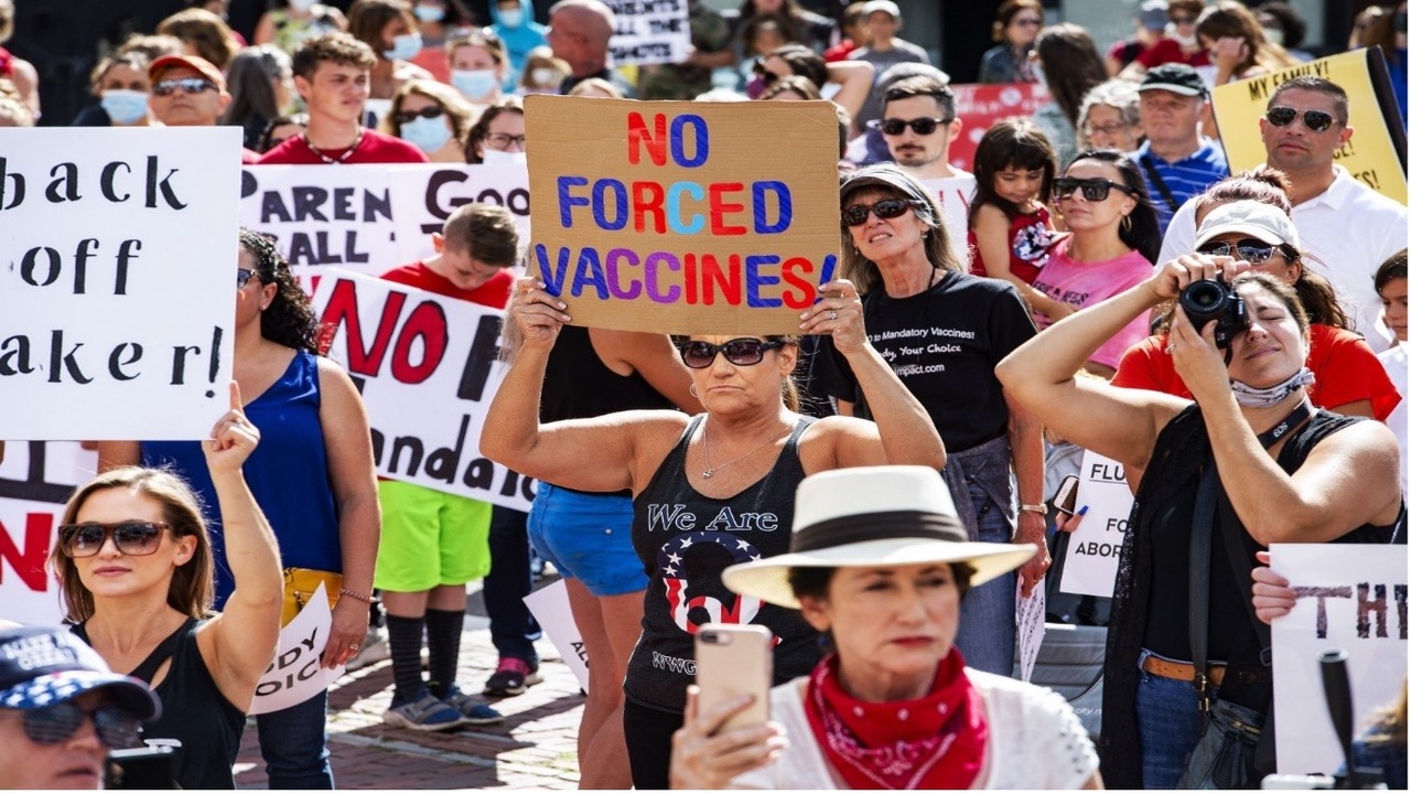 How Antisemites, Extremists and Conspiracy Theorists are Exploiting the Anti-Vax Movement  